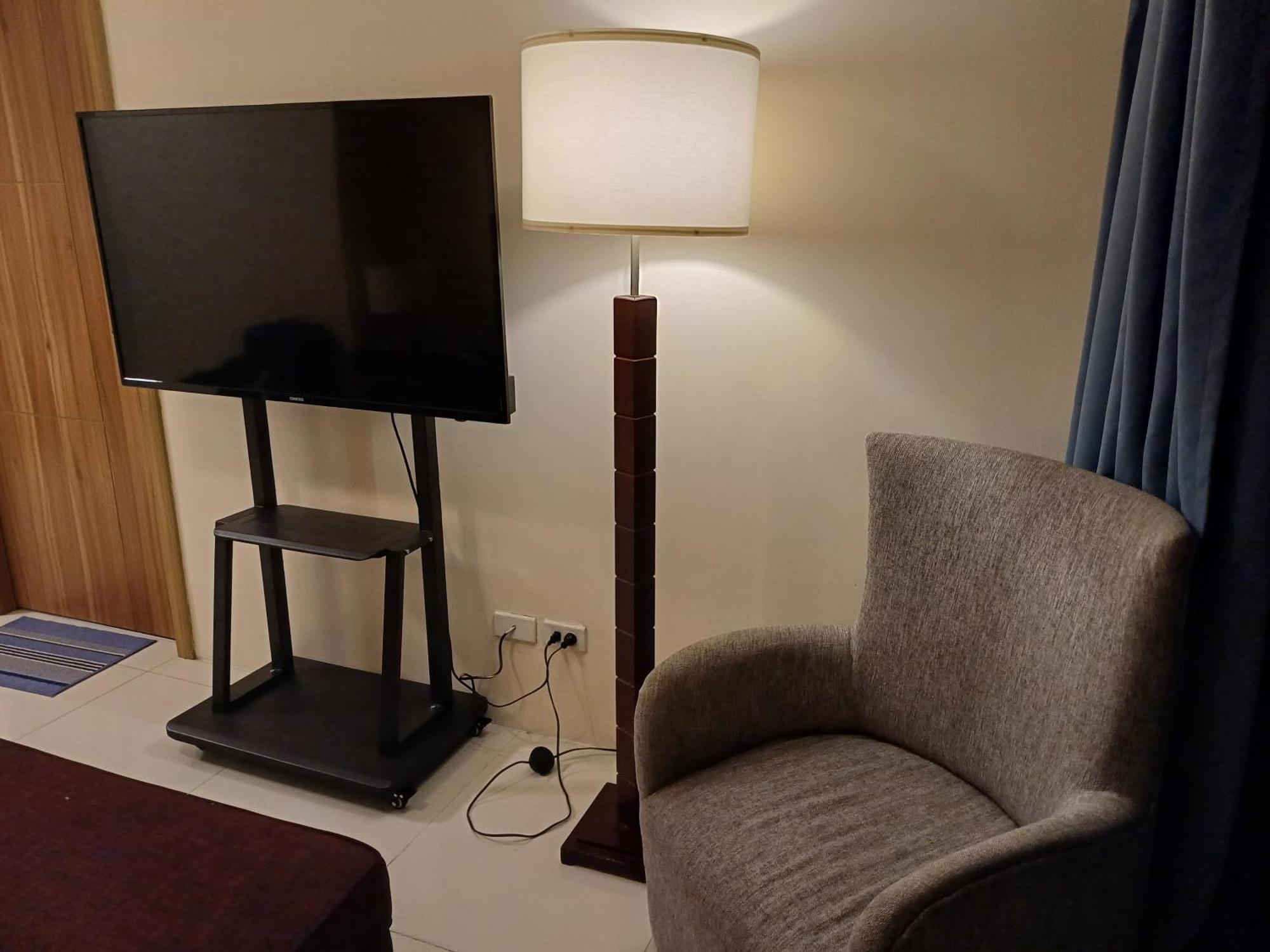 Roxas Blvd Stunning Studio Condo Near Us Embassy Manille Extérieur photo
